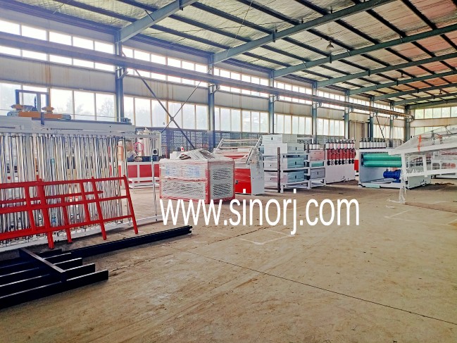 工廠試機，國外裝柜，國內(nèi)平板同步進行中